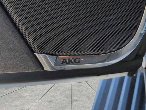 Used 2025 Cadillac Escalade Premium Luxury w/ Touring Package image 40