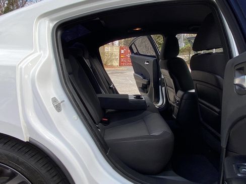 Used 2019 Dodge Charger SXT w/ Blacktop Package image 46