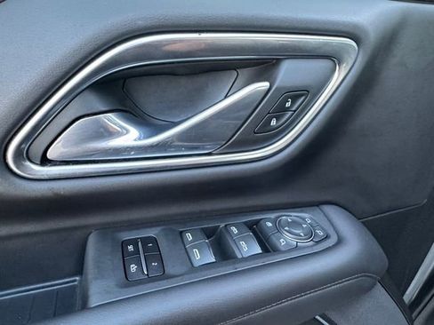 Used 2021 Chevrolet Suburban High Country image 5