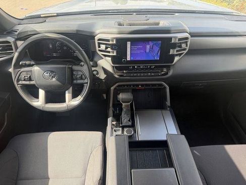 Certified 2025 Toyota Sequoia SR5 AWD/4WD image 9