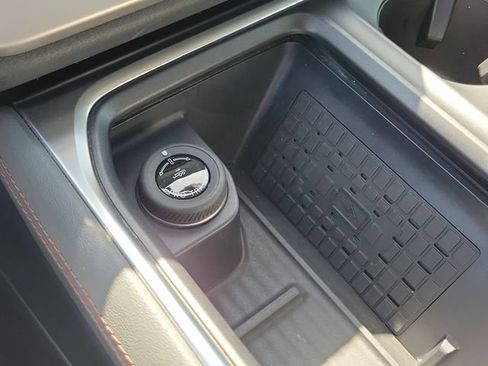 Certified 2025 Ford Expedition Active AWD/4WD image 13