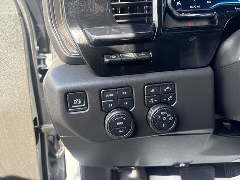 Used 2025 Chevrolet Silverado 1500 ZR2 w/ Technology Package AWD/4WD image 22