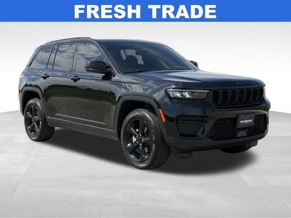 Used 2024 Jeep Grand Cherokee Altitude