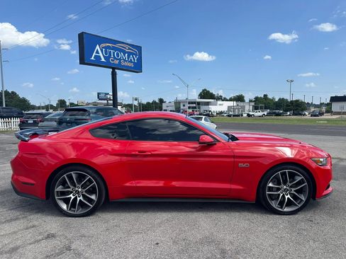 Used 2017 Ford Mustang GT Premium RWD image 24