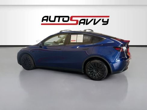 Used 2023 Tesla Model Y Long Range AWD/4WD image 4