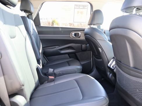 Used 2022 Kia Sorento X-Line EX image 12