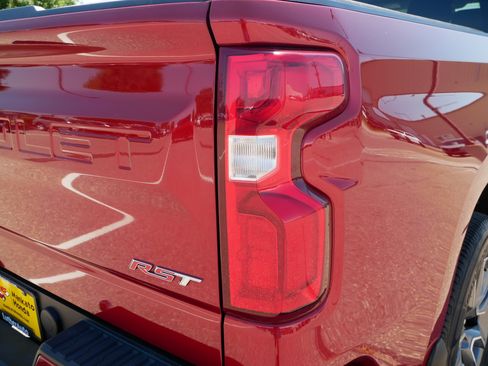 Used 2021 Chevrolet Silverado 1500 RST AWD/4WD image 17