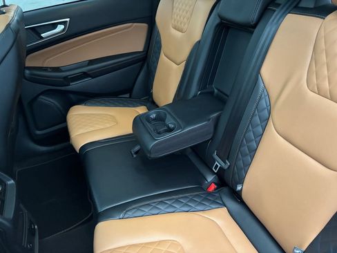 Used 2024 Ford Edge Titanium w/ Titanium Elite Package image 36