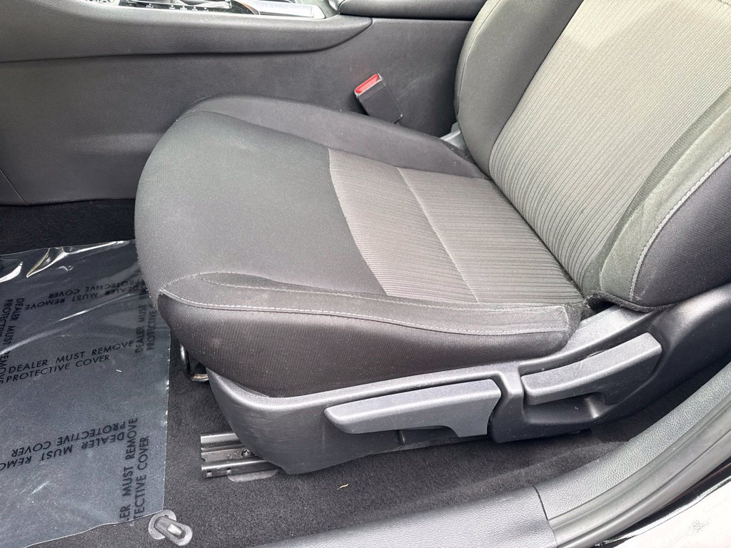Certified 2025 Nissan Sentra SV FWD image 19