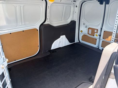 Used 2023 Ford Transit Connect XL FWD image 5