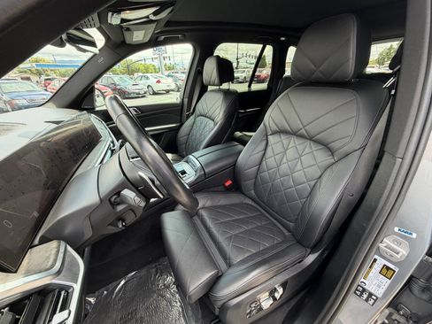 Used 2024 BMW X5 xDrive40i AWD/4WD image 9