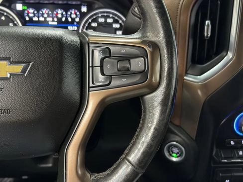 Used 2022 Chevrolet Silverado 2500 High Country w/ Technology Package image 31