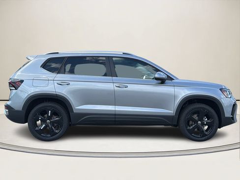 New 2026 Volkswagen Taos SEL AWD/4WD image 2