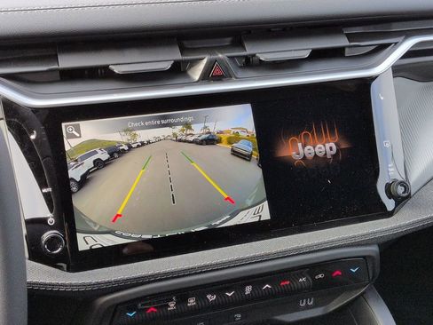 New 2026 Jeep Cherokee Laredo AWD/4WD image 19
