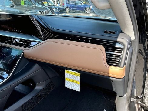 Used 2026 INFINITI QX80 Luxe w/ Cargo Package AWD/4WD image 22