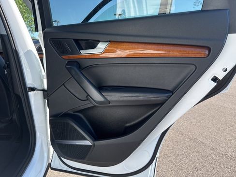 Used 2023 Audi Q5 2.0T Premium Plus image 32