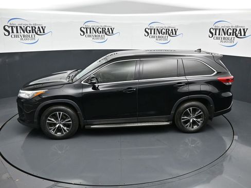 Used 2019 Toyota Highlander Plus image 12