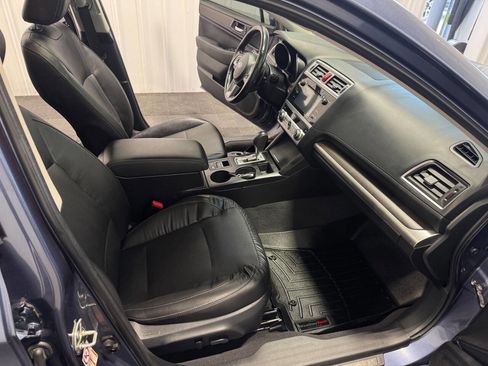 Used 2016 Subaru Legacy 2.5i Limited AWD/4WD image 23