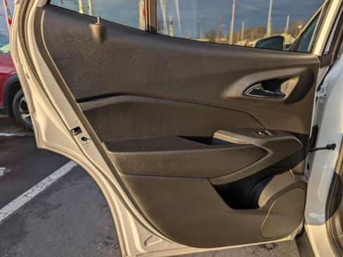 Used 2024 Chevrolet Trax LT w/ Driver Confidence Package image 14