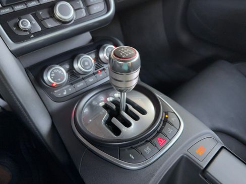 Used 2010 Audi R8 V10 AWD/4WD image 34