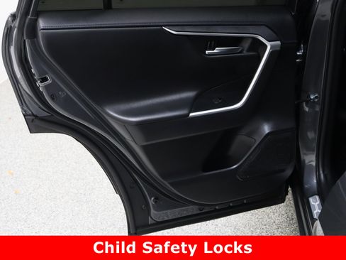 Certified 2024 Toyota RAV4 XSE image 28