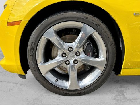 Used 2014 Chevrolet Camaro SS w/ RS Package RWD image 17