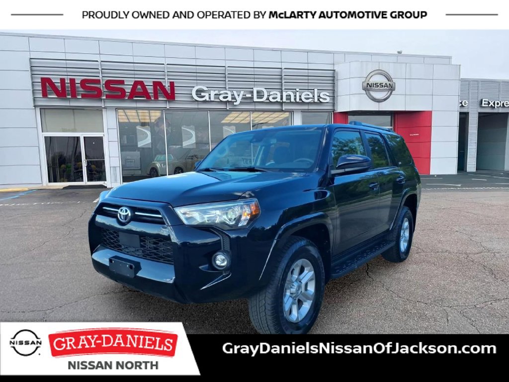 Used 2023 Toyota 4Runner SR5 AWD/4WD image 3