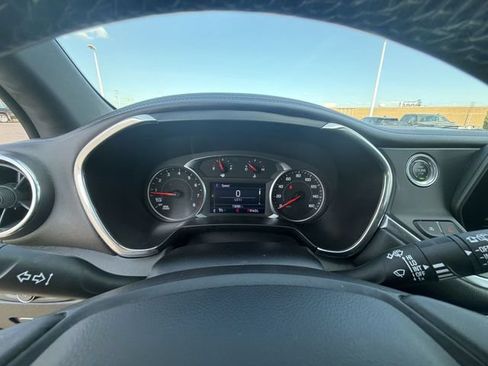 Used 2020 Chevrolet Blazer LT FWD image 11