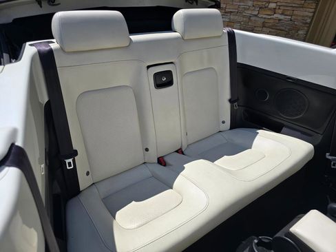 Used 2007 Volkswagen Beetle Triple White Edition image 15