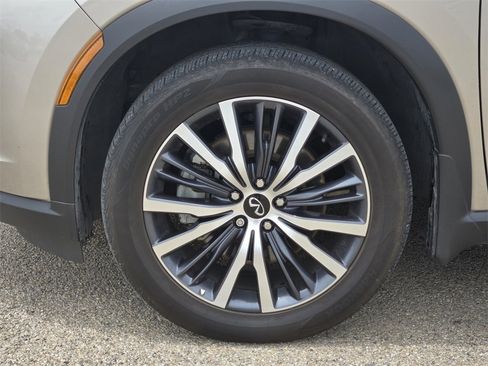 Used 2023 INFINITI QX60 Autograph w/ Cargo Package image 11