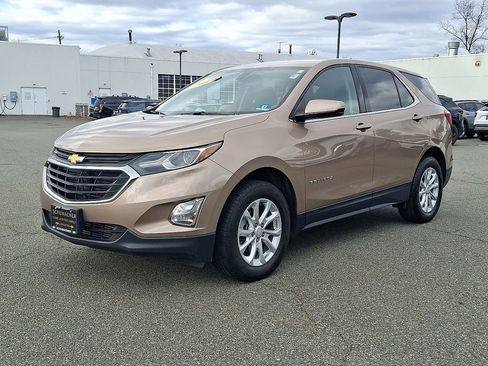 Used 2019 Chevrolet Equinox LT image 3