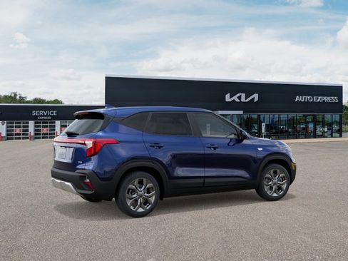 New 2026 Kia Seltos LX image 6