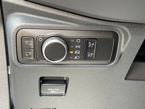 Used 2025 Ford Bronco Badlands image 21