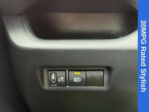 Used 2024 Toyota RAV4 XLE FWD image 29