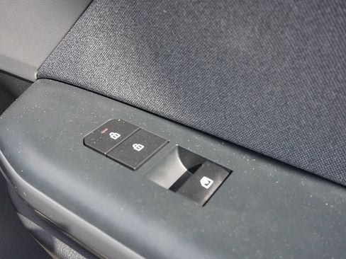 Certified 2025 Kia K4 EX FWD image 36