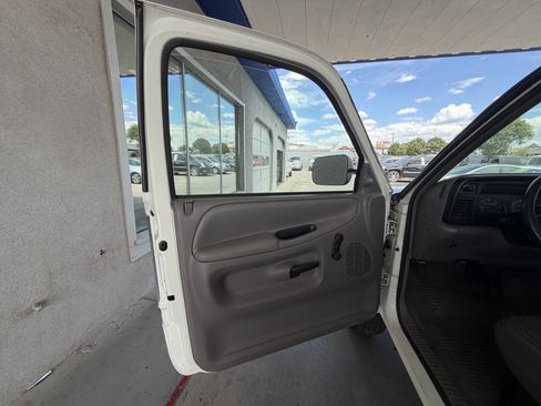 Used 1994 Dodge Ram 1500 Truck 4x4 Regular Cab image 12