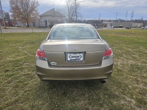 Used 2009 Honda Accord EX image 4