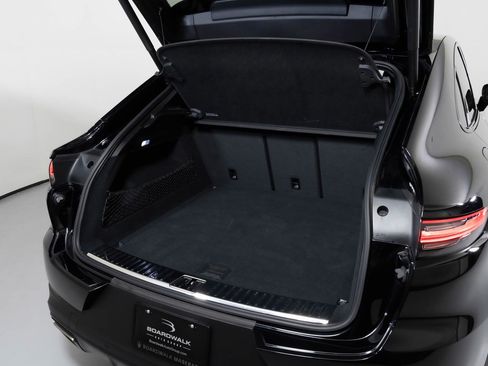 Used 2021 Porsche Cayenne Coupe image 15