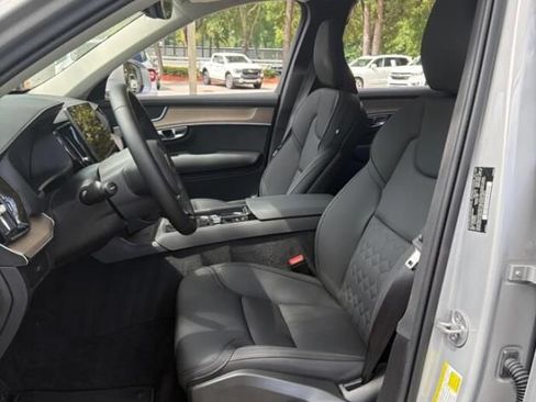 Used 2025 Volvo XC90 B5 Plus AWD/4WD image 2
