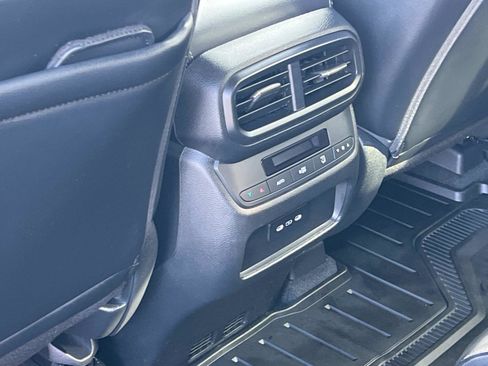 Used 2025 Honda Pilot EX-L image 22