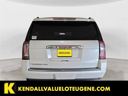 Used 2015 GMC Yukon XL Denali w/ Premium Package image 4