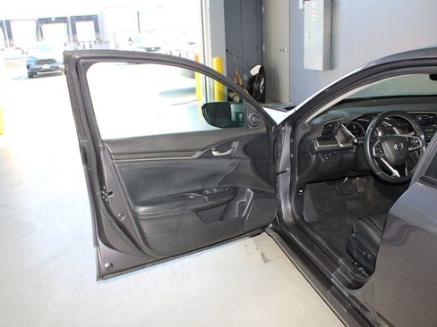 Used 2019 Honda Civic EX-L image 6