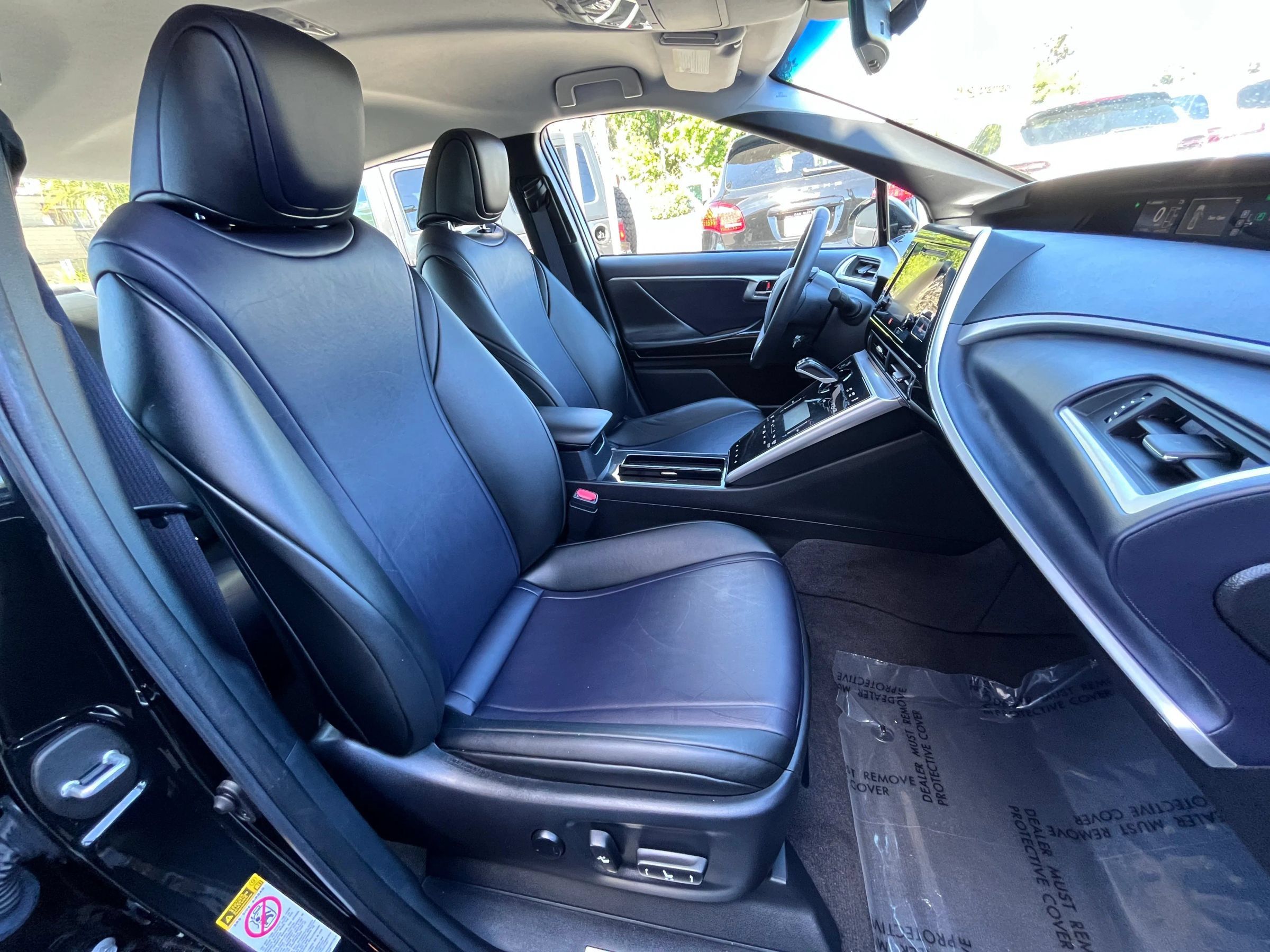 Used 2016 Toyota Mirai FWD image 12