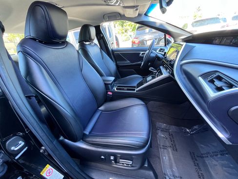 Used 2016 Toyota Mirai FWD image 12