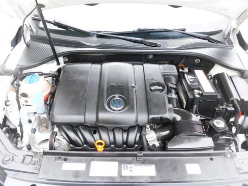 Used 2014 Volkswagen Passat 2.5 S image 11