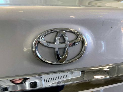 Used 2012 Toyota Corolla LE image 30