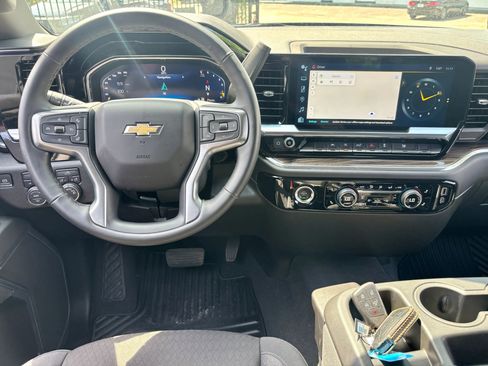 Used 2024 Chevrolet Silverado 1500 LT AWD/4WD image 13