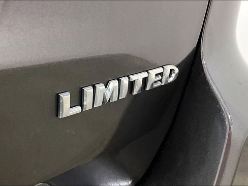 Used 2020 Jeep Grand Cherokee Limited image 24