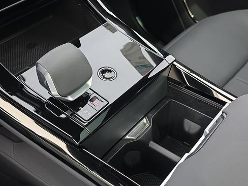 New 2025 Land Rover Range Rover Sport Autobiography AWD/4WD image 25
