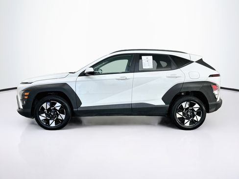 Used 2025 Hyundai Kona SEL AWD/4WD image 4
